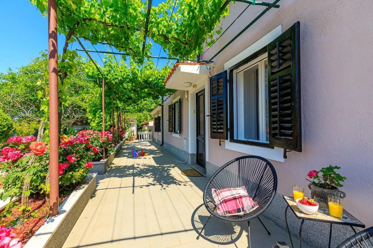 Hotel Wine&Roses Loborika 0*,  Kroatien